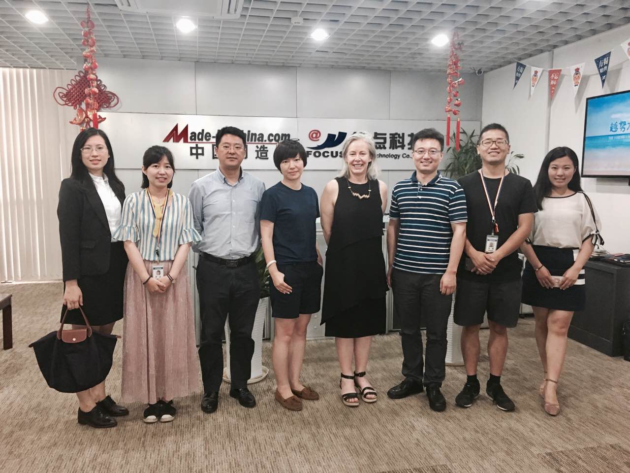 接待省工商联和澳大利亚客人一行